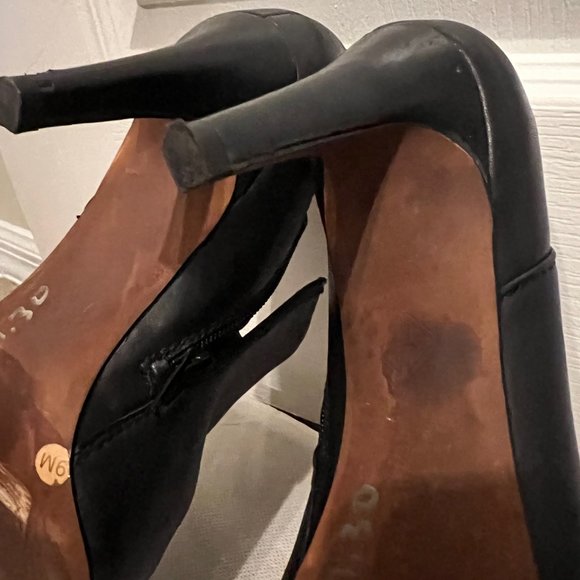 Antonio Melani Black Ankle Bootie-3" Heel- Leather-Women's size 9M - Picture 14 of 15